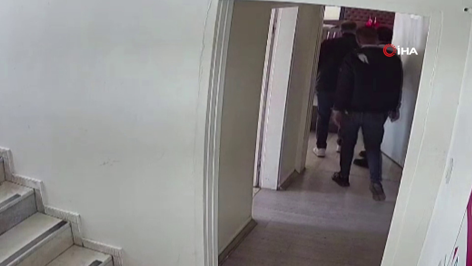 Başhekime darp iddiası kamerada!