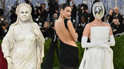 Modanın en çılgın akşamı Met Gala'dan görüntüler
