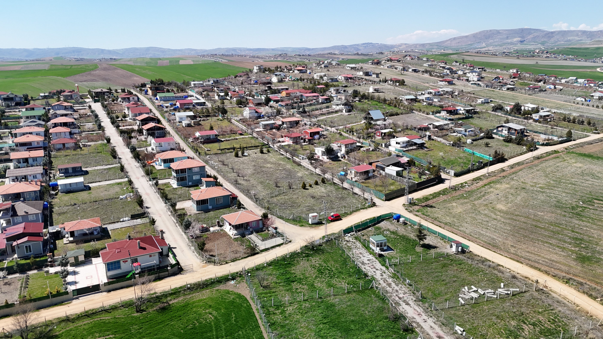 Bakan Yumaklı: Hobi bahçesi yoktur, kaçak yapı vardır