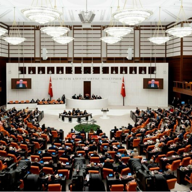 Ekonomi teklifi Meclis'te: Varlık barışında yüzde 5'e kadar vergi, kurumlar vergisinde indirim