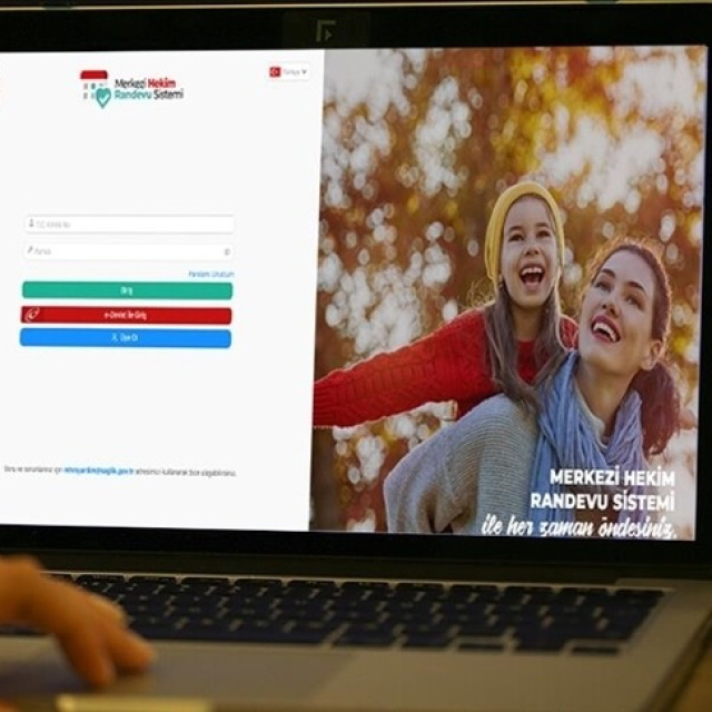MHRS'de bekleyen hasta sayısı azalıyor