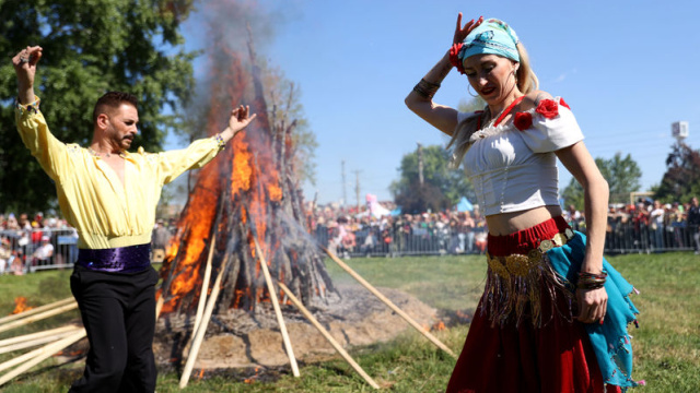 Edirne'de "Kakava ateşi" yakıldı