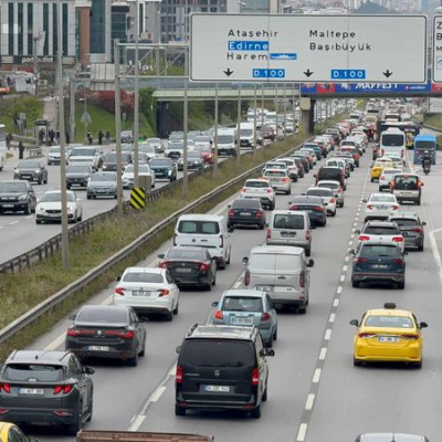 İstanbul'da trafik yoğunluğu yüzde 80'e çıktı