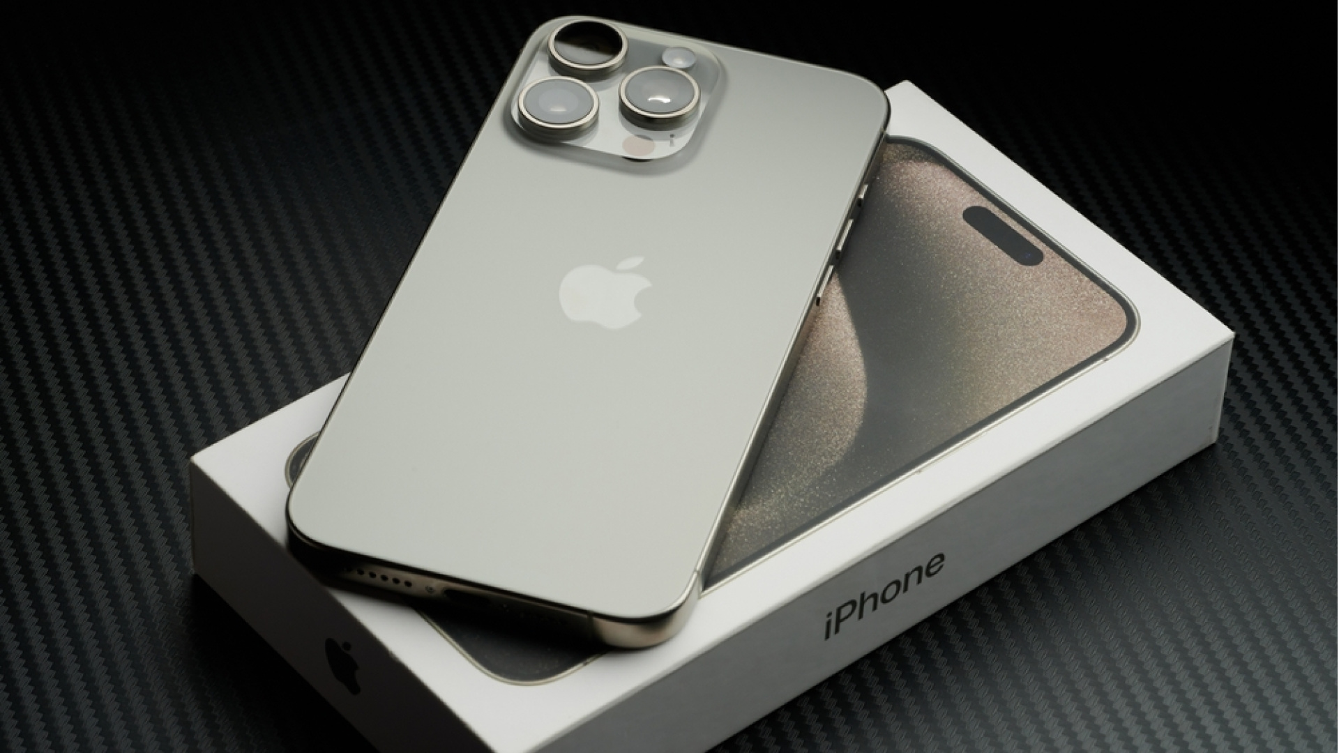 Apple, iPhone 16 ve 15 kullanıcılarına 250 milyon dolar tazminat ödeyecek