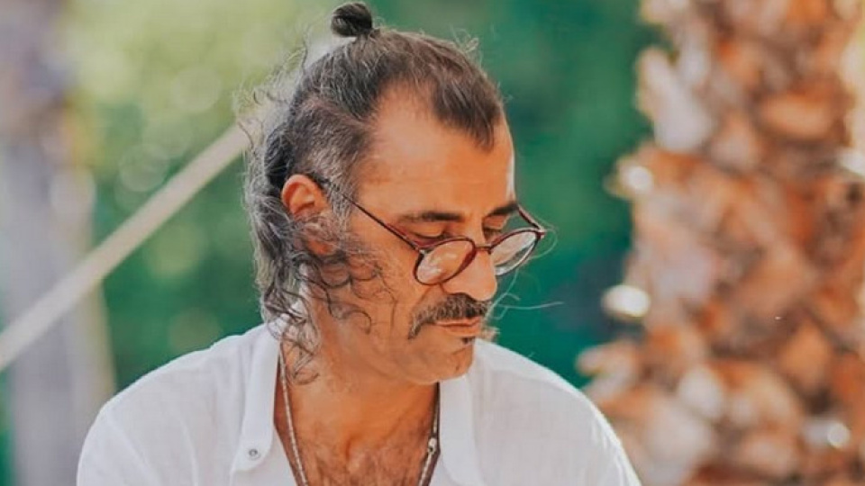 Evinde ölü bulundu