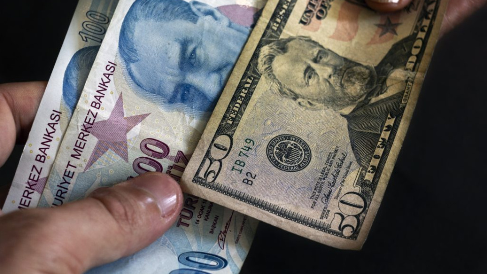 KKM 1.4 milyar liraya geriledi
