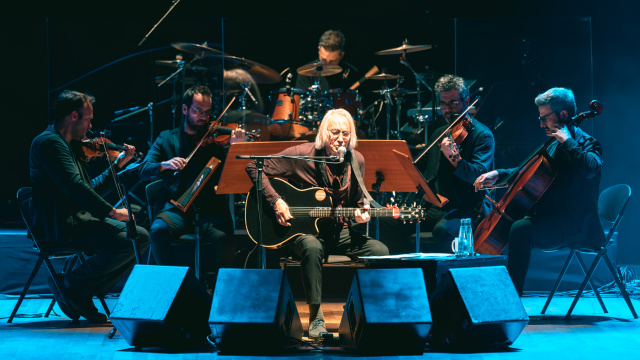 Bulutsuzluk Özlemi’nden İş Sanat’ta akustik performans