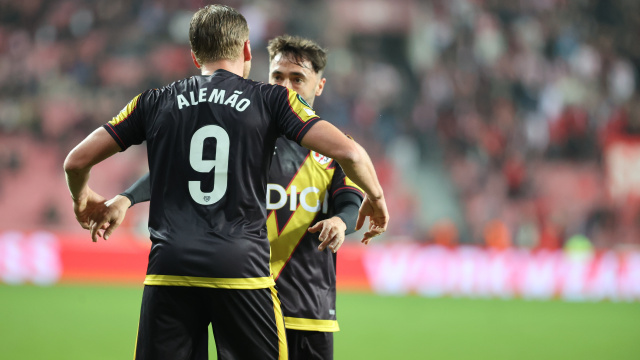 Vallecano, Konferans Ligi'nde finalde!