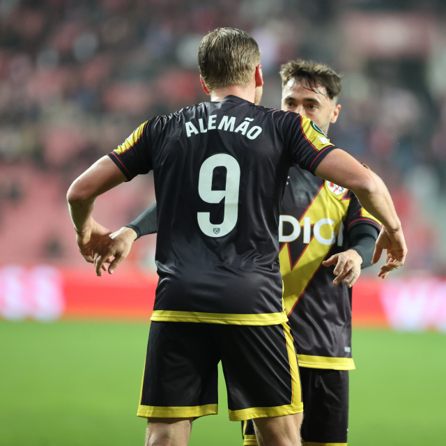 Vallecano, Konferans Ligi'nde finalde!