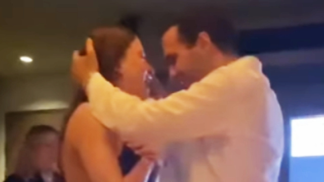 Serenay ve Mert'ten romantik dans