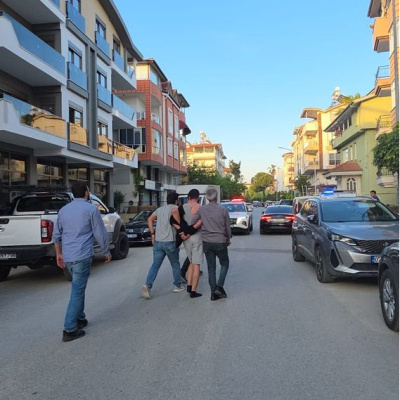 Firari hükümlü çatıda yakalandı