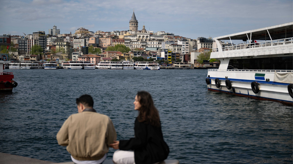 Parçalı bulutlu ve yağmurlu bir gün! Sıcaklıklar artıyor
