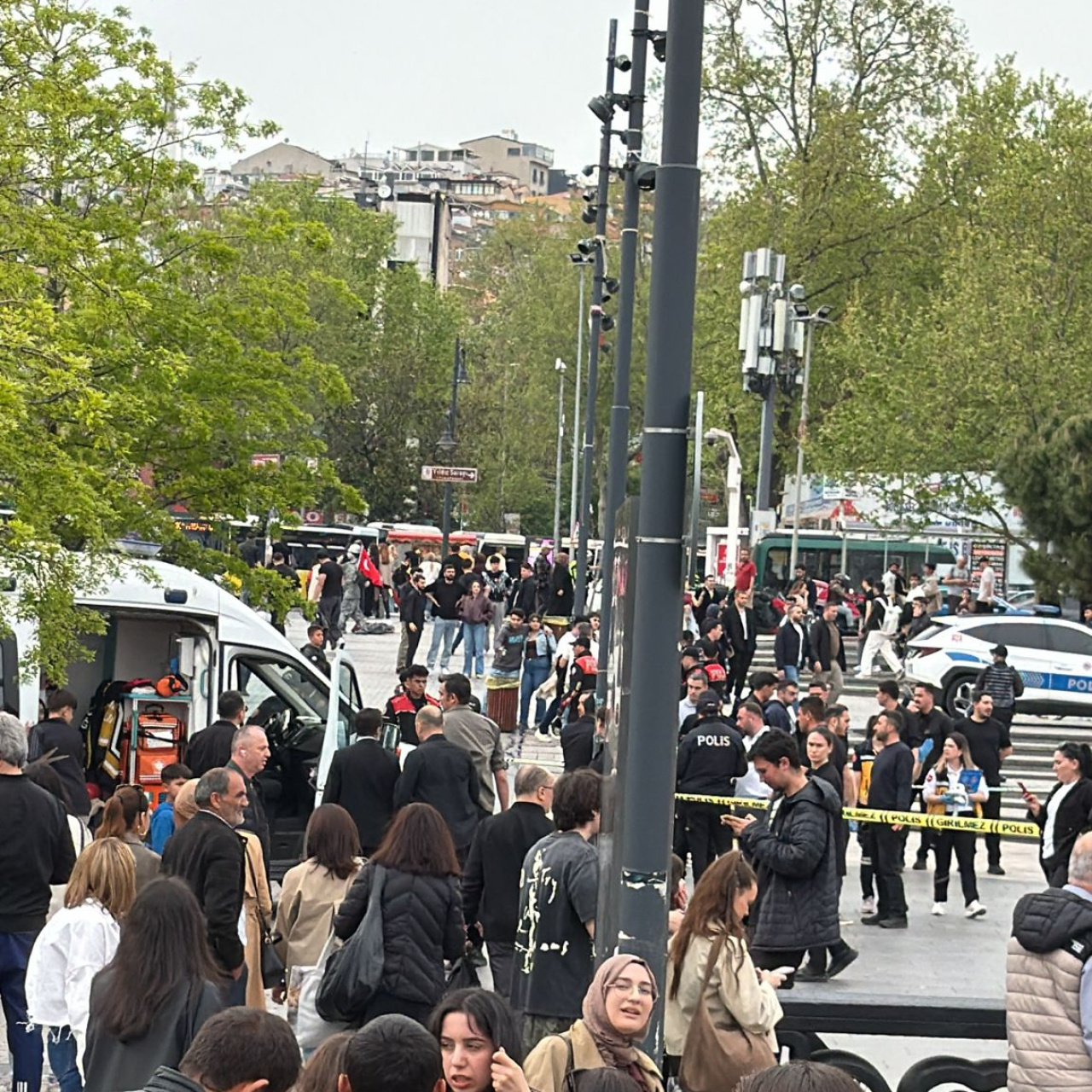 Beşiktaş iskelesinde silahlı kavga