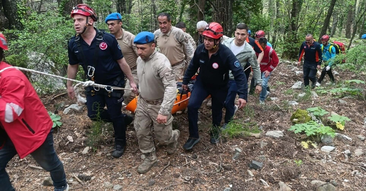 Kayıp Demans Hastası Kayalıklardan Öldü