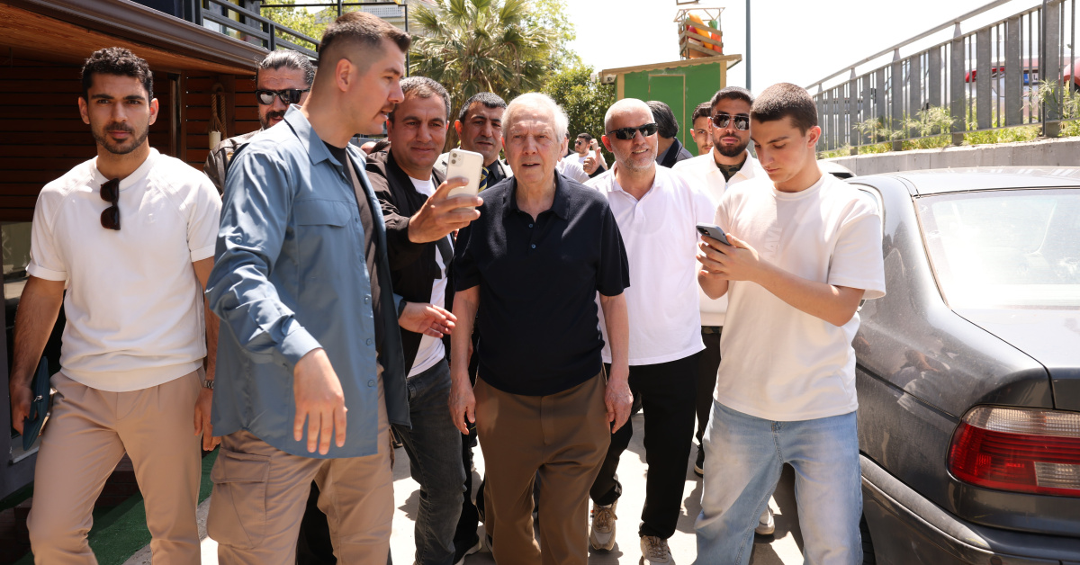 Aziz Yıldırım, Boksörler ile Toplanıyor
