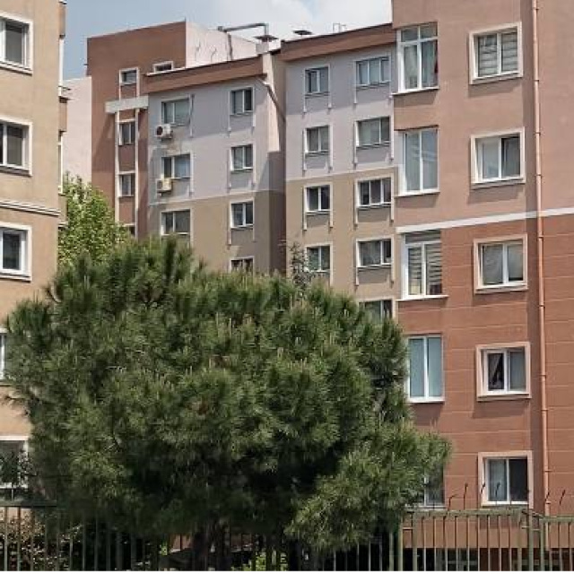 Boşanma aşamasındaki eşini defalarca bıçakladı