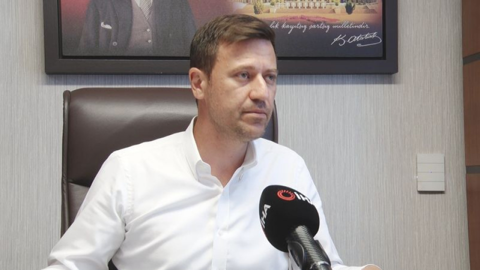 AK Partili vekilden Anneler Günü paylaşımı