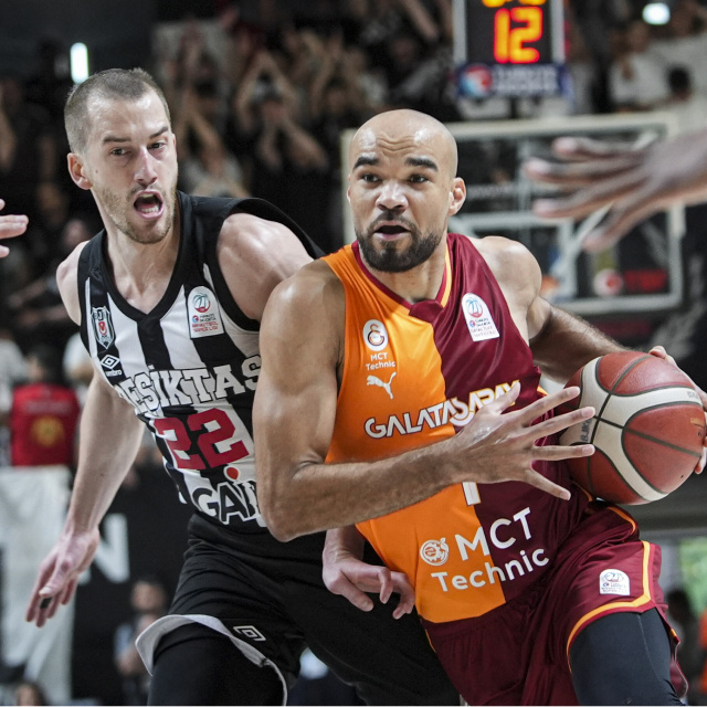Potadaki derbide zafer Galatasaray'ın!