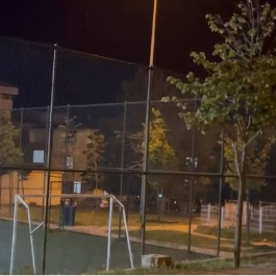 Parkta bıçaklı kavga: 1 ölü, 1 yaralı