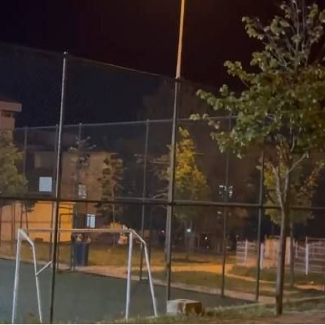 Parkta bıçaklı kavga: 1 ölü, 1 yaralı