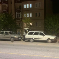 Sağlık ekipleri balkona kilitlendi: 2 gözaltı