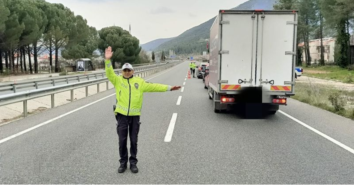 Trafikteki kural ihlalleri düştü, yeni düzenlemeler etkilidir