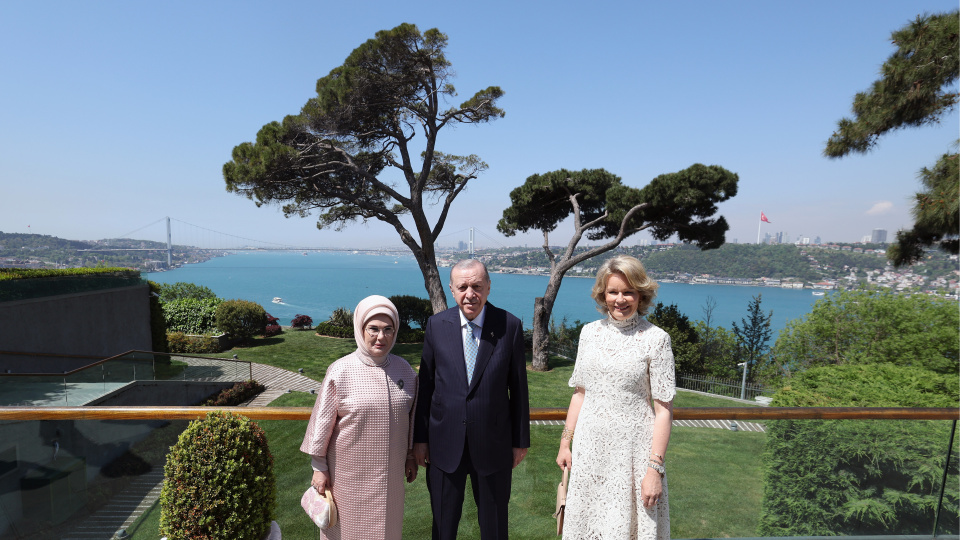 Belçika Kraliçesi Mathilde ile görüştü
