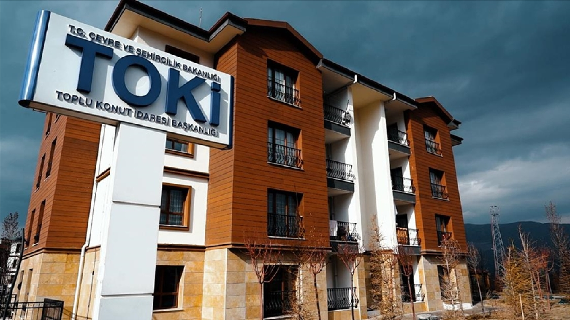 TOKİ Sözleşmeleri 2026: İmza Tarihleri ve Peşinat Tutarları