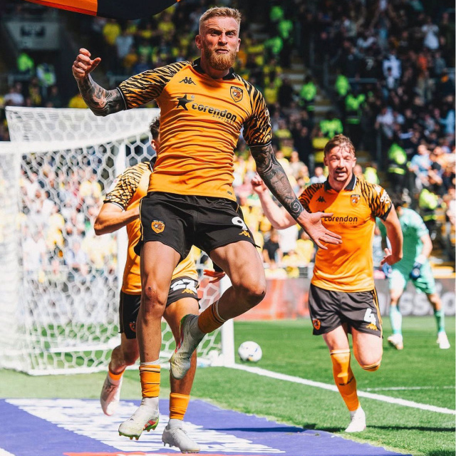 Hull City, Premier Lig'e bir adım daha yaklaştı!