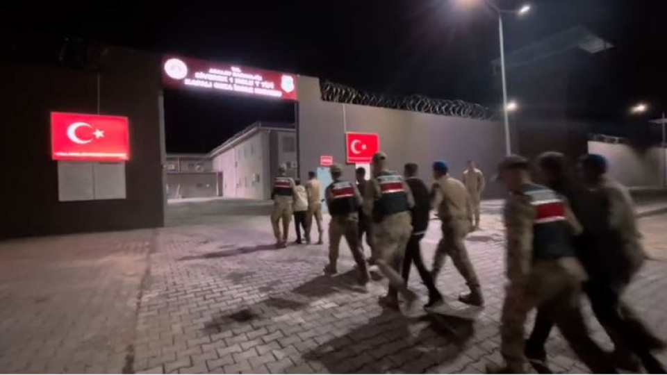 Uyuşturucu operasyonu: 97 gözaltı