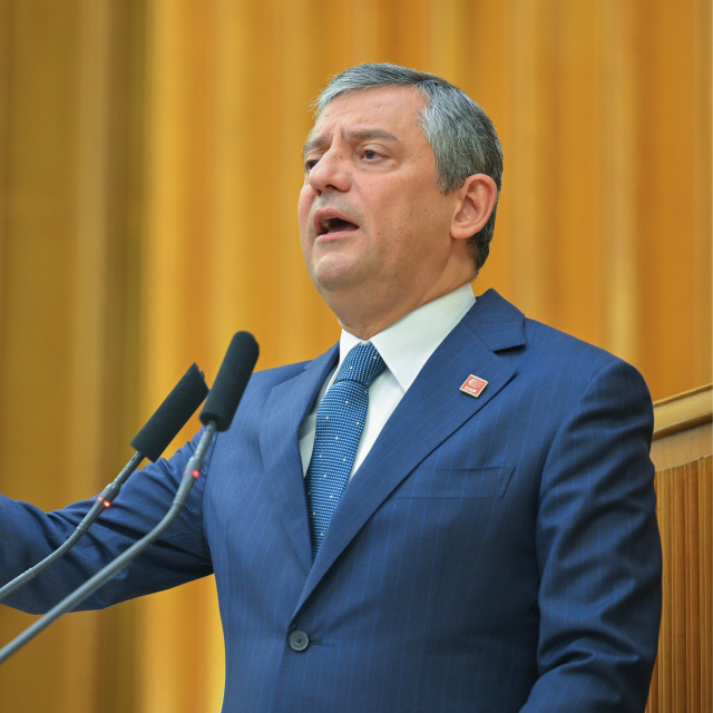 CHP lideri Özel Meclis'te konuşuyor