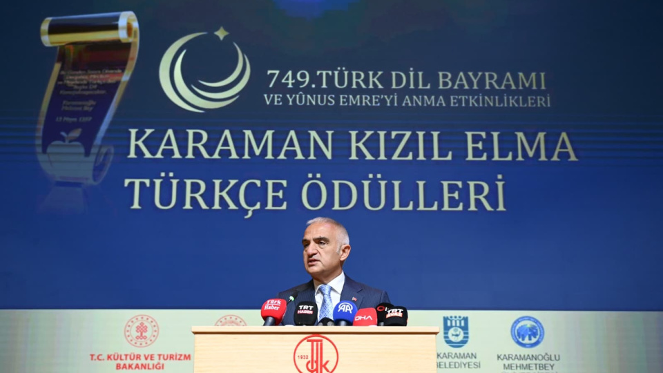 Bakan Ersoy '749. Türk Dil Bayramı' programında konuştu