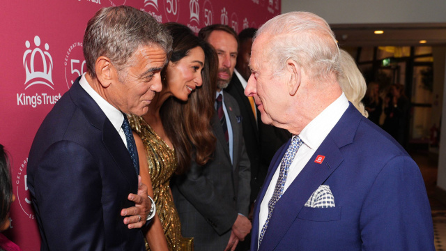 Kral Charles'ın kutlamasına ünlü akını