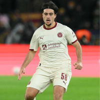 Süper Lig devleri transferde karşı karşıya!