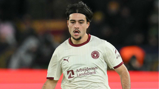 Süper Lig devleri transferde karşı karşıya!
