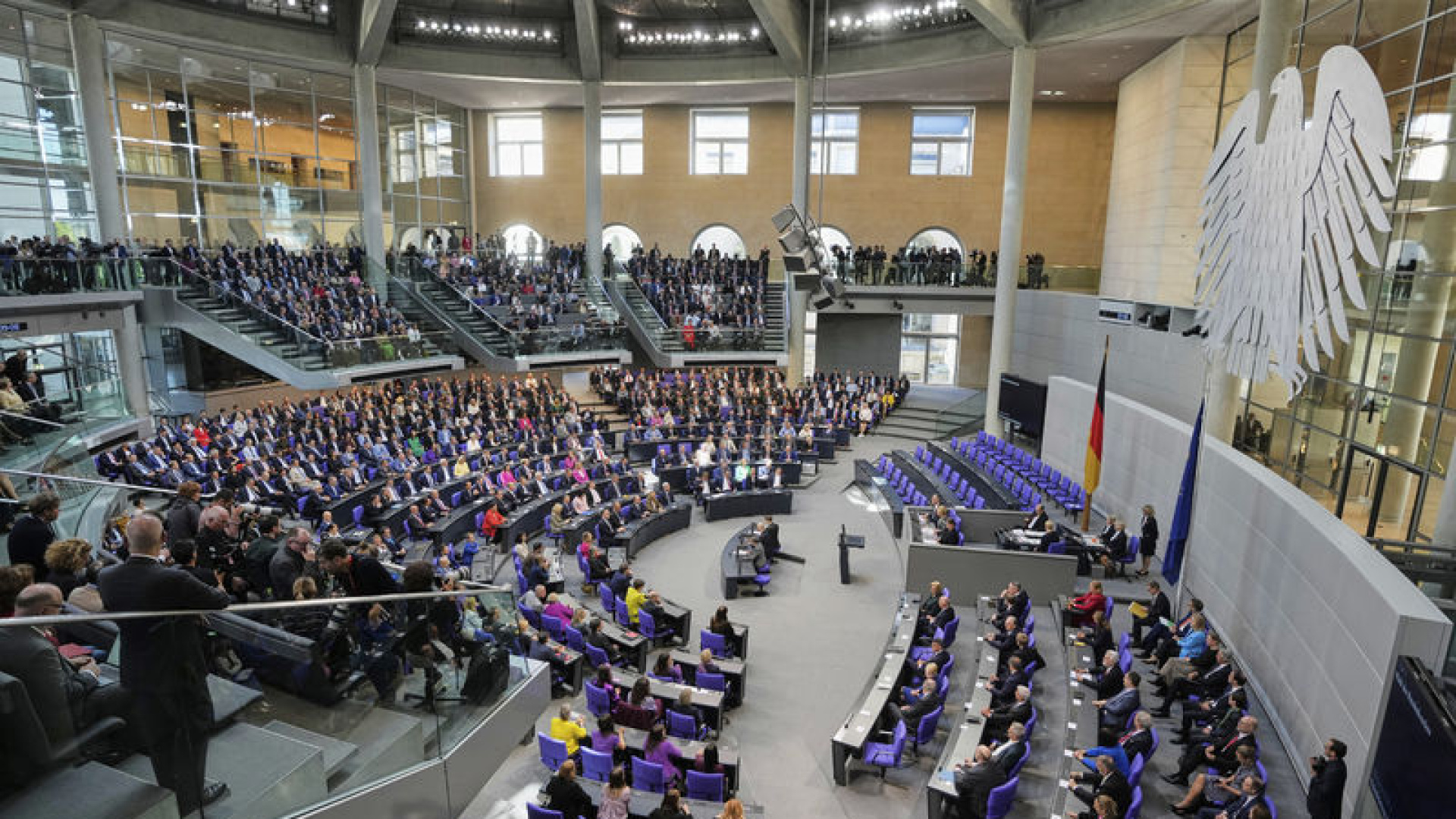 Anket: Almanların Çoğunluğu Koalisyon Hükümetinin Dağılacağını Düşünüyor