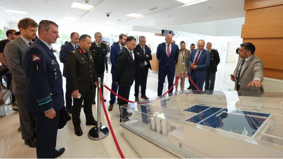 Belçika Savunma Bakanı, TUSAŞ'ı ziyaret ett
