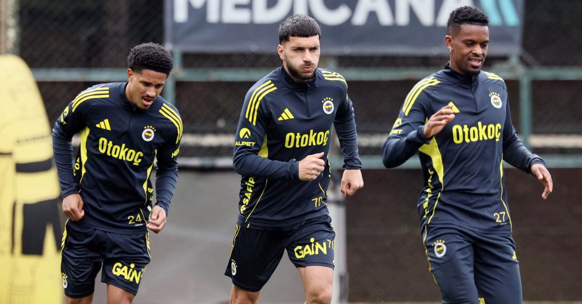 Fenerbahçe, Eyüpspor hazırlıklarını antrenmanla sürdürüyor