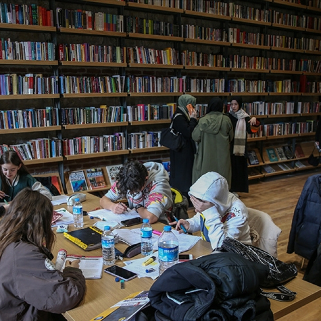19 Mayıs kütüphaneler açık mı?