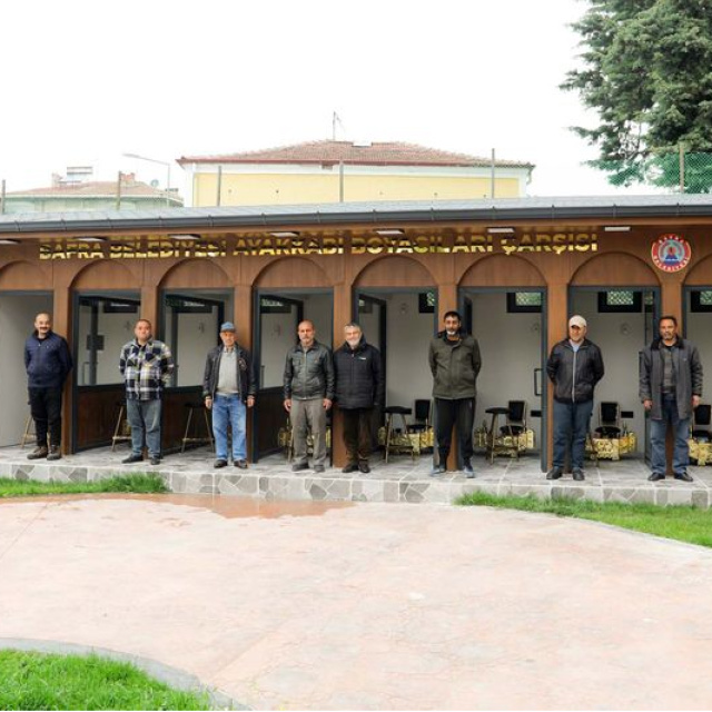 Bafra'da ayakkabı boyacılarına yeni çarşı