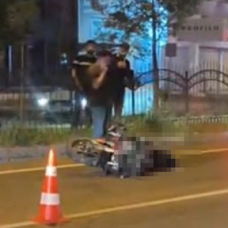 Motosiklet, yayaya çarptı: 2 ölü