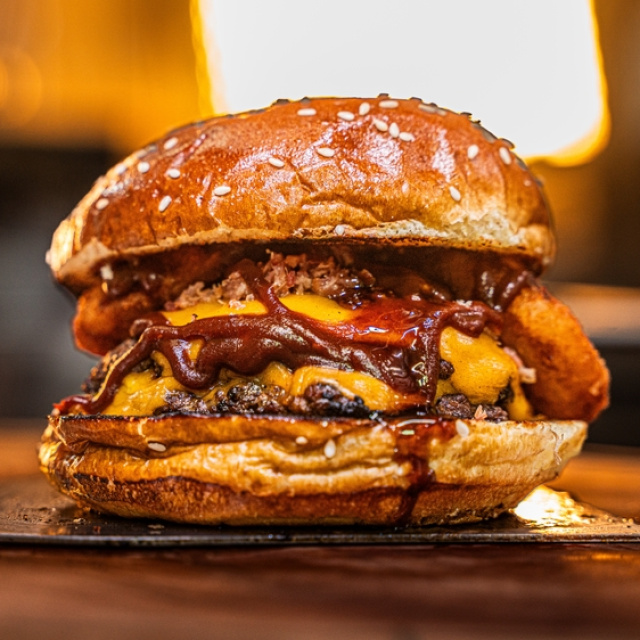 Online siparişin kralı hamburger oldu