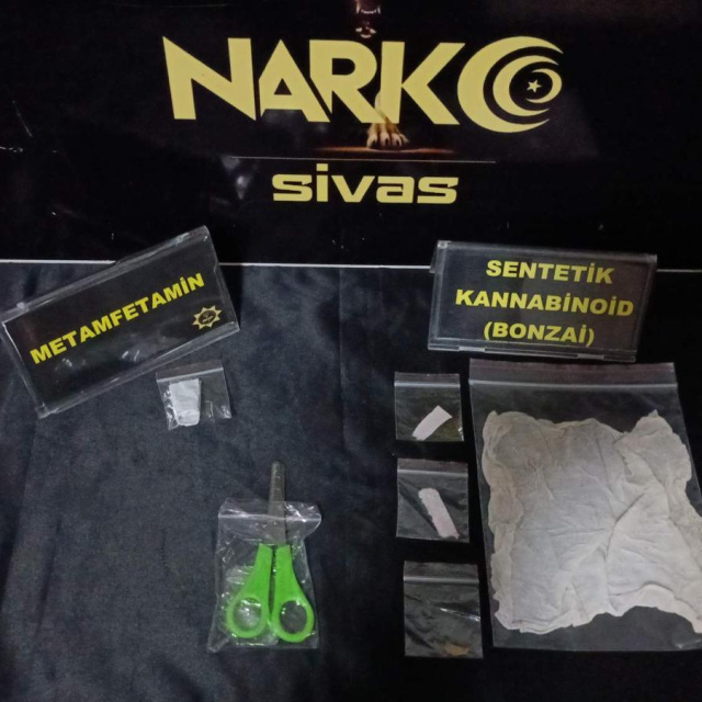 Sivas'ta uyuşturucu operasyonu: 3 tutuklama