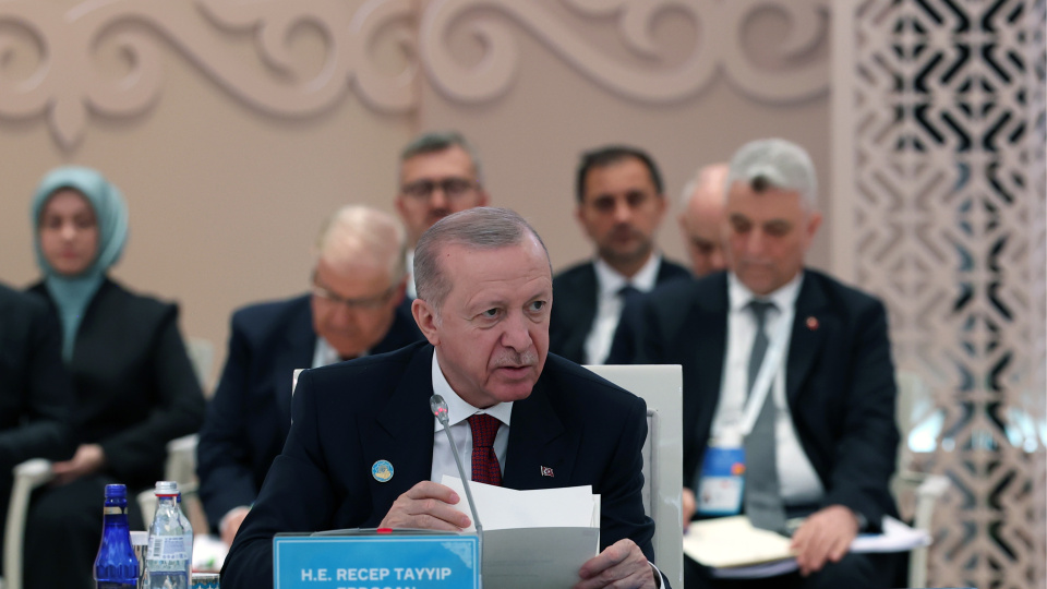 Cumhurbaşkanı Erdoğan'dan Türkistan'da konuştu