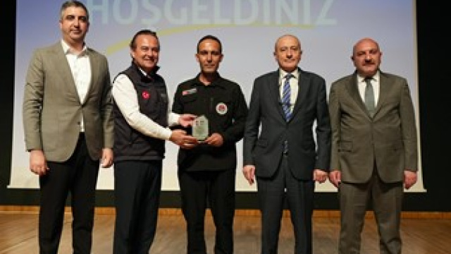 Kartal "Tsunamiye Hazır Kent" sertifikası aldı