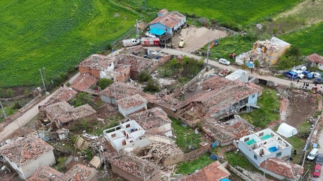 Çorum'da hortumun izleri havadan görüntülendi