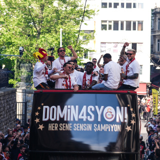 Galatasaray'dan şampiyonluk turu!