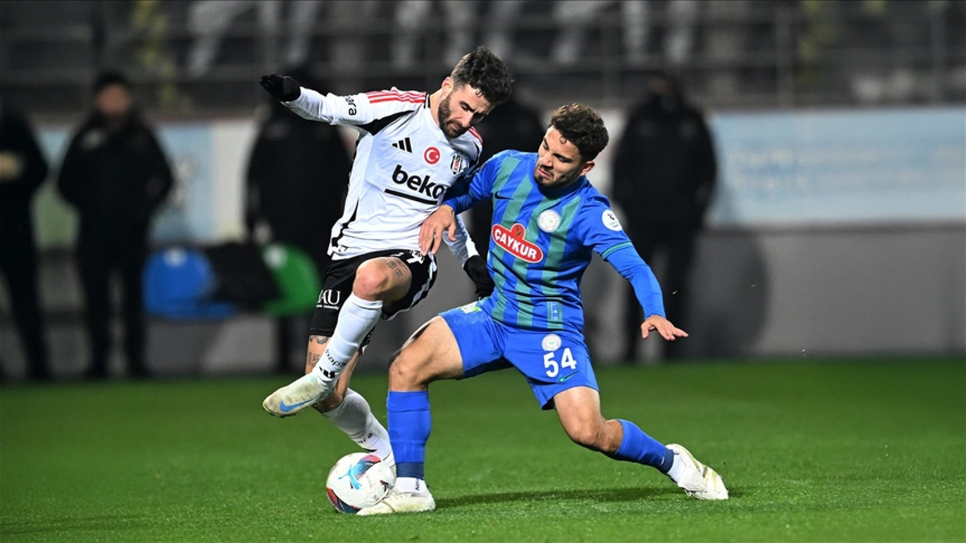 Çaykur Rizespor - Beşiktaş maçı ne zaman, saat kaçta? Hangi kanalda yayınlanacak?