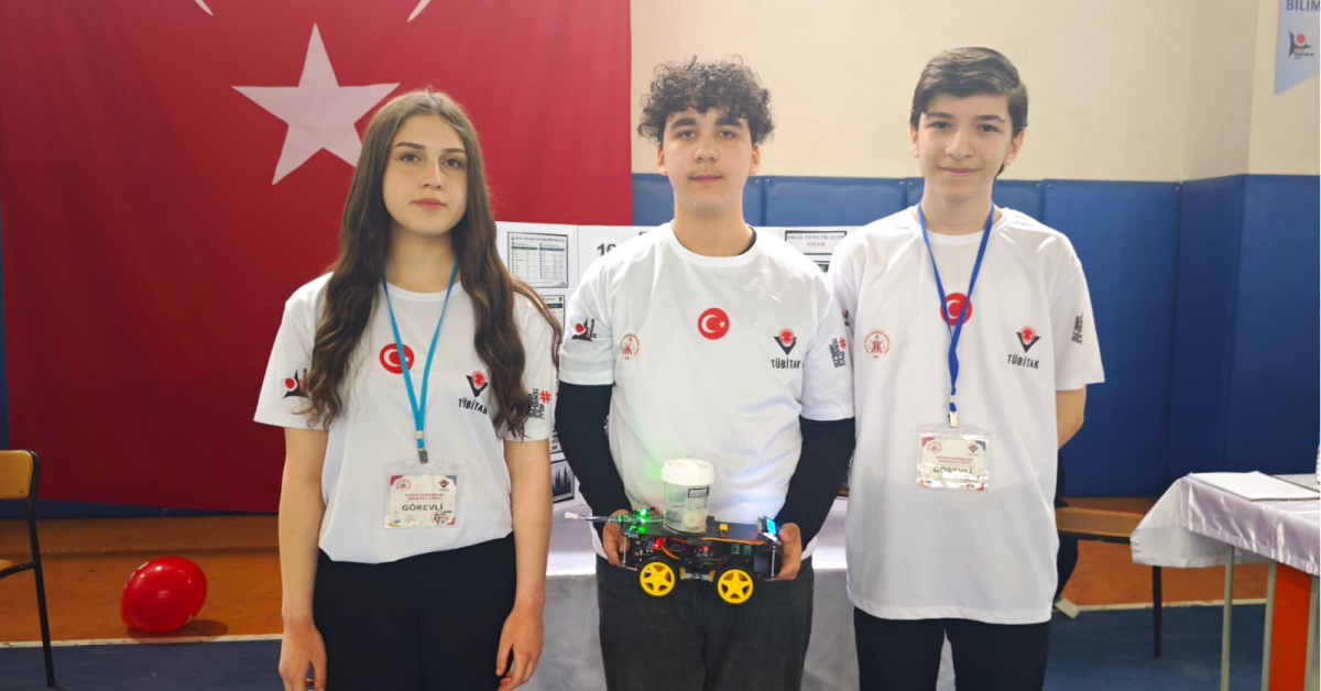 Lise Öğrencilerinin Akıllı Yangın Müdahale Robotları