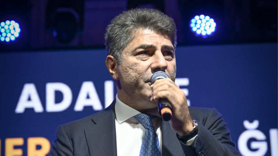 "Tarihin en iddialı kadrosunu kuracağız"